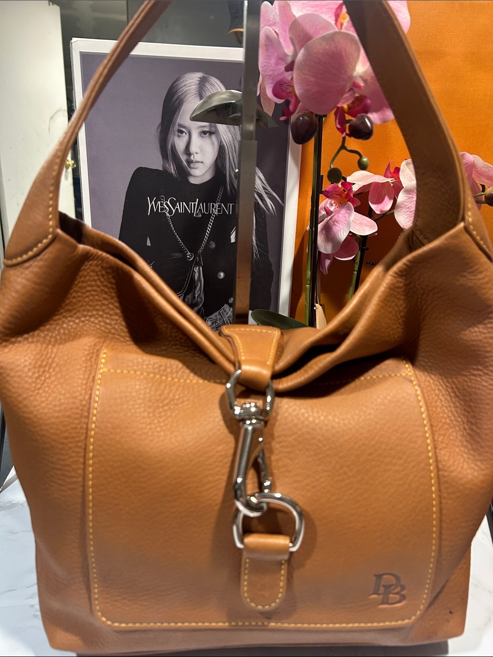 Dooney & Bourke Tan Pebbled Leather Hobo Shoulder Bag Logo Clasp